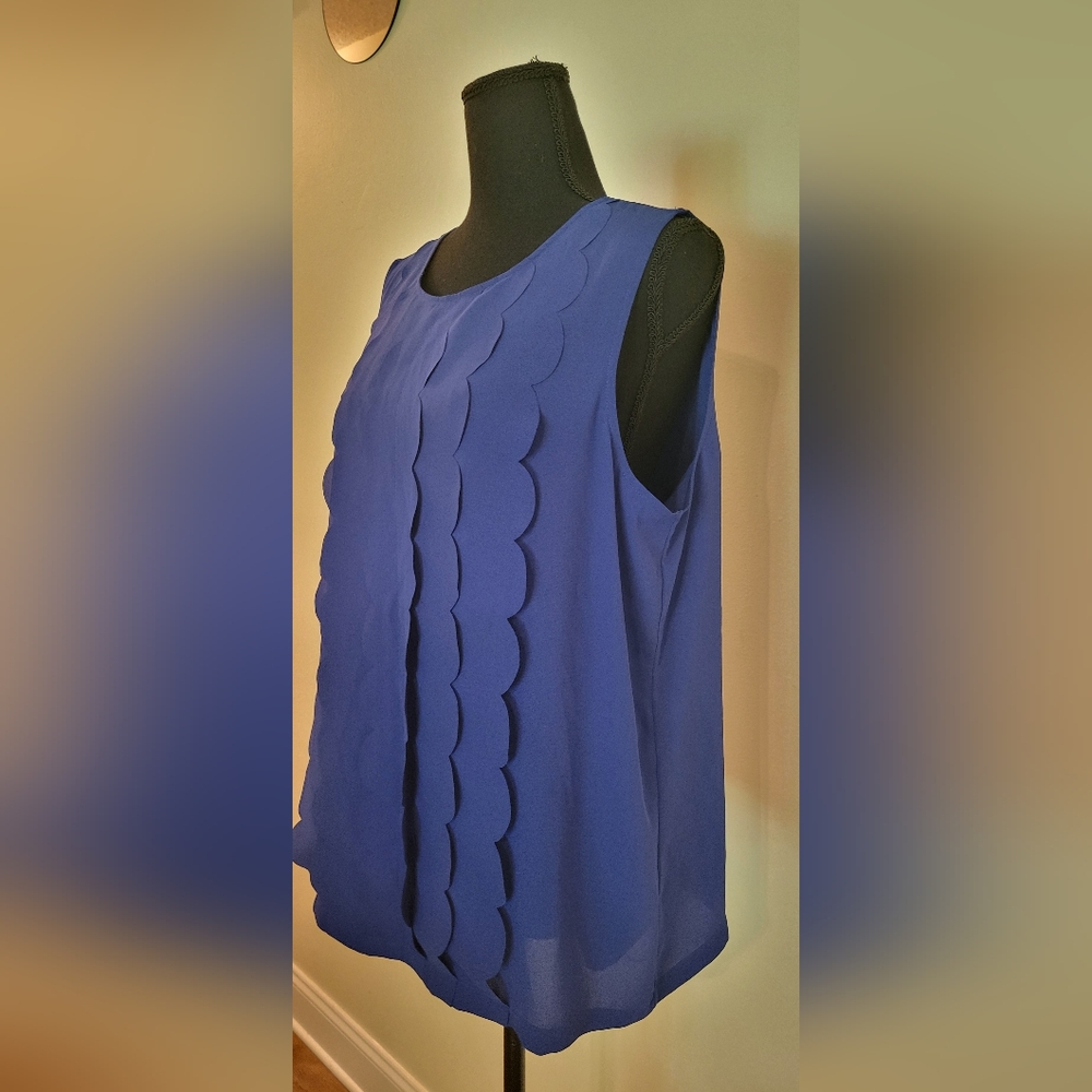 Banana Republic Royal Blue Scalloped Front Sleeveless Blouse